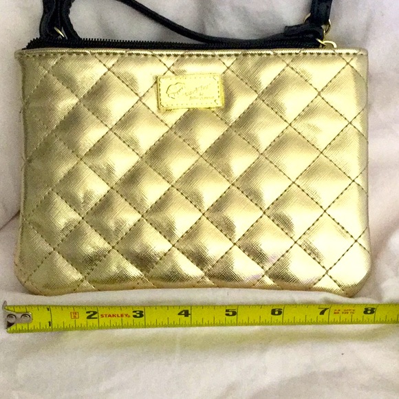 NWOT Betsey Johnson crossbody/wristlet - Picture 8 of 8